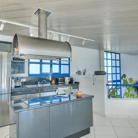 Galeretes Ju Дения